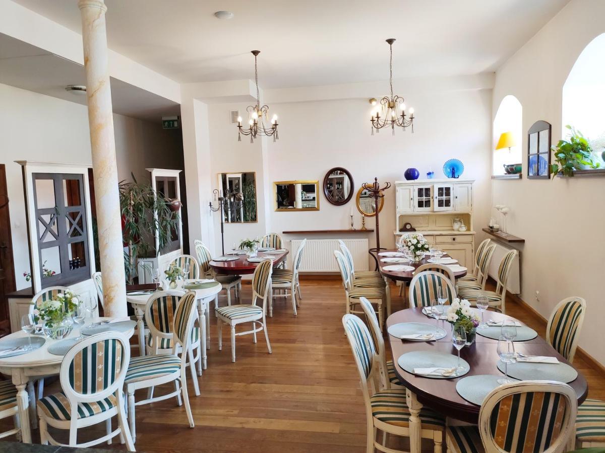 Hotel Sandro Silver & Spichlerz Antoniny 레스노 외부 사진